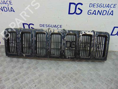 Used Grille JEEP GRAND CHEROKEE I (ZJ, ZG) 2.5 TD Laredo (115 hp) 7724581