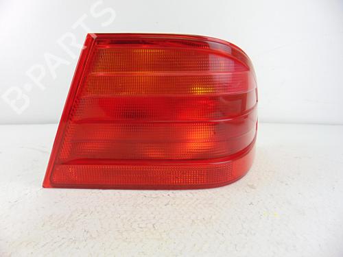 Højre baglygte MERCEDES-BENZ E-CLASS (W210) E 230 (210.037) (150 hp) 12432000