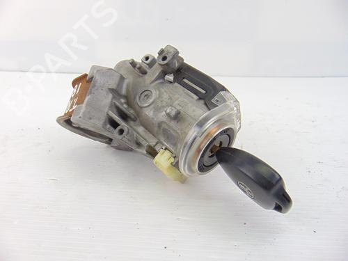 Used Other TOYOTA RAV 4 III (_A3_) 2.2 D 4WD (ALA30_, ALA30R) (136 hp) 14048543