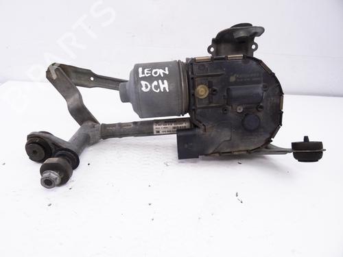 Used Front wiper motor SEAT LEON (1P1) 2.0 TDI (140 hp) 17772908