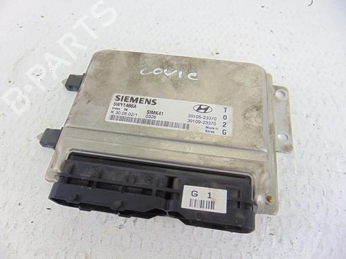 Used Engine control unit (ECU) HYUNDAI COUPE II (GK) 2.0 GLS (143 hp) 10546073