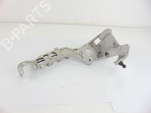 Used Engine mount MERCEDES-BENZ GLC (X253) 220 d 4-matic (253.905, 253.903) (170 hp) 13011735