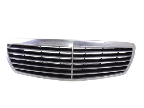 Used Grille MERCEDES-BENZ E-CLASS (W211) E 270 CDI (211.016) (177 hp) 25789400