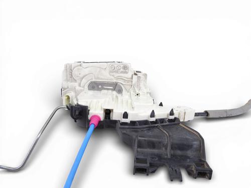 rear-left-lock-mercedes-benz-cla-coupe-c117-2013-2014-2015-2016-2017-2018-2019-31928483 main image