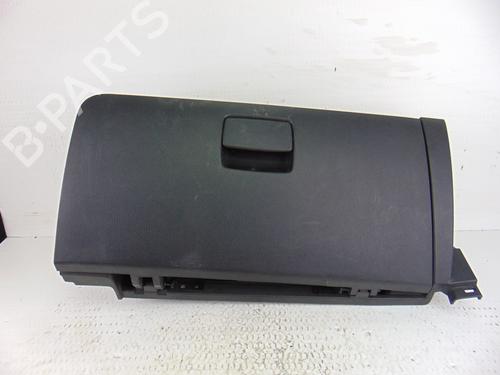 Used Glove box KIA SPORTAGE III (SL) 1.6 GDI (135 hp) 10644087