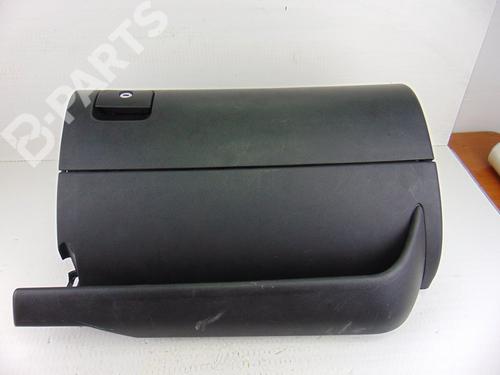 Used Glove box Glove box SEAT LEON (1M1) 1.6 16 V (105 hp) 10662113 10662113