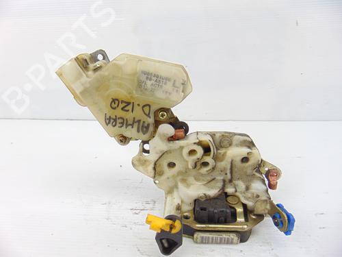 Used Front left lock NISSAN ALMERA II (N16) 2.2 dCi (112 hp) 8223833