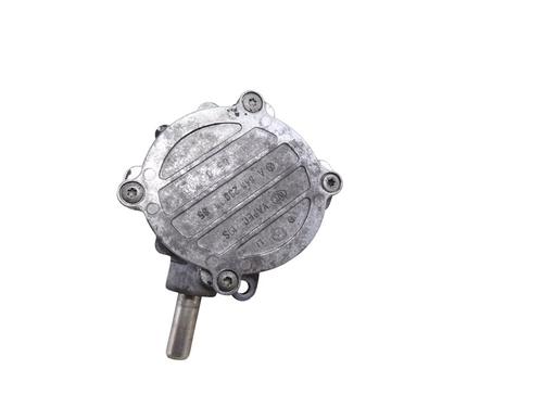Used Vacuum pump MERCEDES-BENZ VITO / MIXTO Van (W639) 109 CDI (639.601, 639.603, 639.605) (88 hp) 25469884
