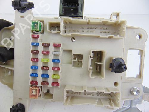 Fuse box TOYOTA RAV 4 II (_A2_)  | BP9518804E1 