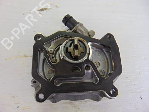 Used Vacuum pump MERCEDES-BENZ A-CLASS (W176) A 200 (176.043) (156 hp) 8684735