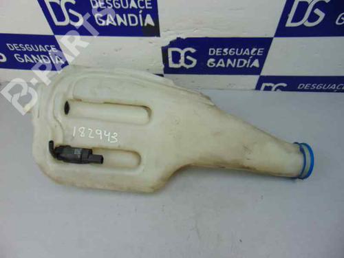 Used Windscreen washer tank Windscreen washer tank VW CRAFTER 30-50 Van (2E_) 2.5 TDI (88 hp) 7788762 7788762