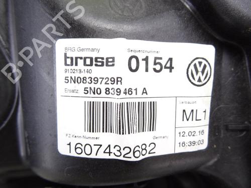 Rudehejsemekanisme venstre bagtil VW TIGUAN (5N_)  | BP29913352C24