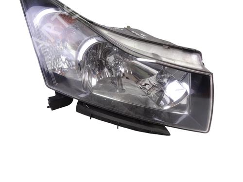 Right headlight CHEVROLET CRUZE (J300) 2.0 CDI | BP19682578C29 