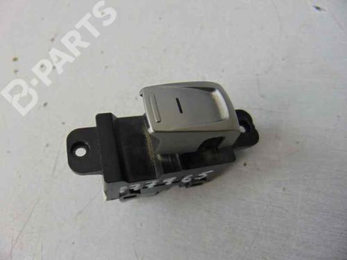 Used Right rear window switch Right rear window switch SSANGYONG TIVOLI 1.6 XDi 160 (115 hp) 7725121 7725121