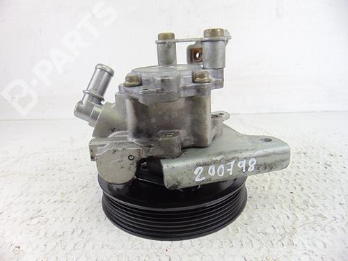 Used Steering pump Steering pump BMW 5 (E39) 525 i (192 hp) 10686744 10686744