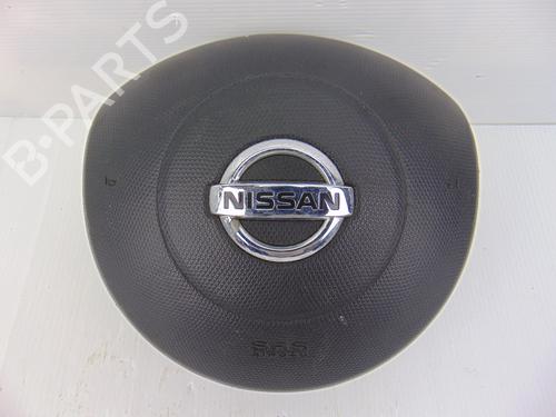 Used Driver airbag NISSAN MICRA III (K12) 1.2 16V (80 hp) 8175764