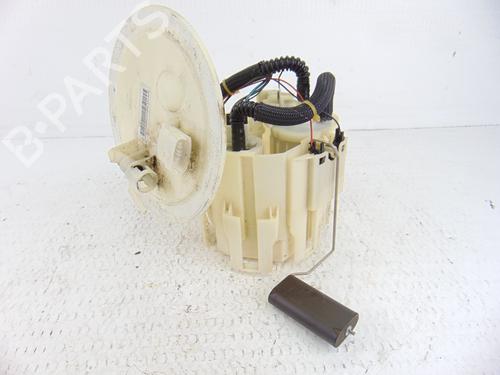 Used Fuel pump OPEL ASTRA H GTC (A04) [2005-2010]  10645073