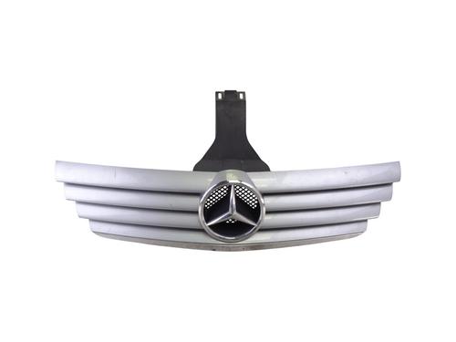 Used Grille MERCEDES-BENZ C-CLASS Coupe (CL203) [2001-2011]  29408600