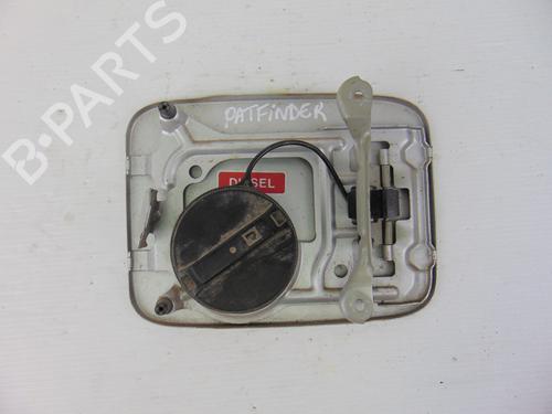 Fuel flap NISSAN PATHFINDER III (R51) 2.5 dCi | BP8201034C131 