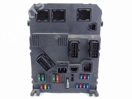 Used Fuse box Fuse box PEUGEOT 206 SW (2E/K) 2.0 HDi (90 hp) 10864224 10864224