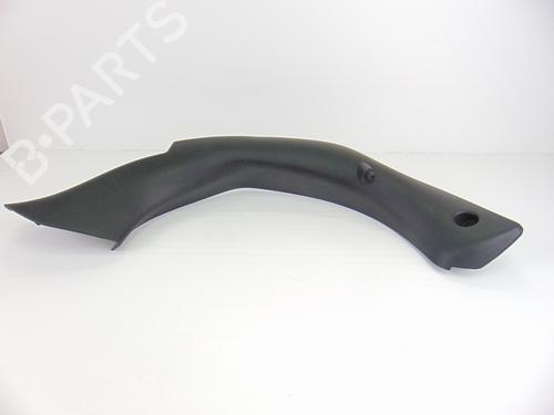 Garniture de coffre PEUGEOT 208 I (CA_, CC_) 1.2 THP 110 (110 hp) 8906964