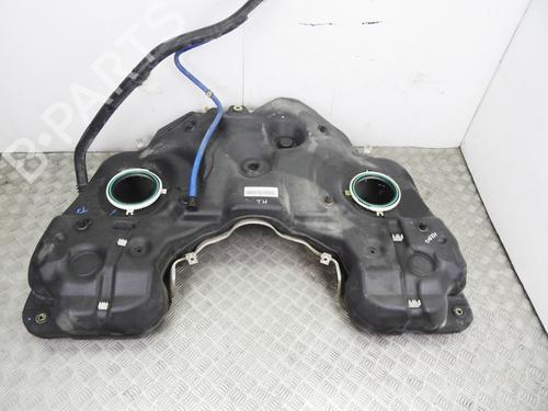 Used Fuel tank MERCEDES-BENZ M-CLASS (W164) ML 320 CDI 4-matic (164.122) (224 hp) 16981314