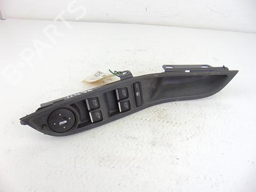 Used Left front window switch FORD FOCUS III Turnier 2.0 ST (250 hp) 12431818