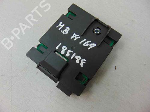 Antenne/Base MERCEDES-BENZ A-CLASS (W169) A 180 CDI (169.007, 169.307) (109 hp) 14048367