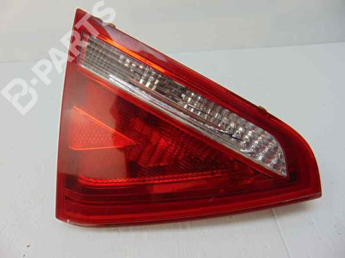left-tailgate-light-audi-a5-8t3-27-tdi-8t0945093-2007-2008-2009-2010-2011-2012-2013-2014-2015-2016-2017-7728010 main image
