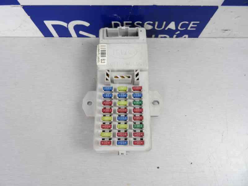 Fuse box KIA SORENTO I (JC) 2.5 CRDi 7720700 BParts