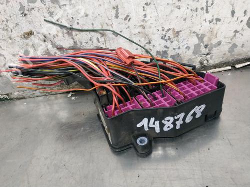 Used Fuse box AUDI A4 B6 (8E2) 2.5 TDI (155 hp) 26263989