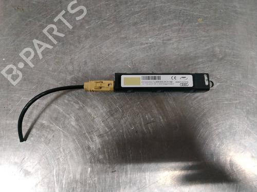 Used Antenna/Base AUDI A1 (8X1, 8XK) 1.0 TFSI (95 hp) 26266376