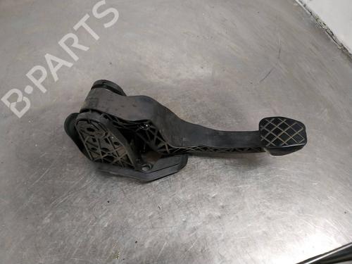 Used Clutch pedal AUDI A1 (8X1, 8XK) 1.0 TFSI (95 hp) 26266483