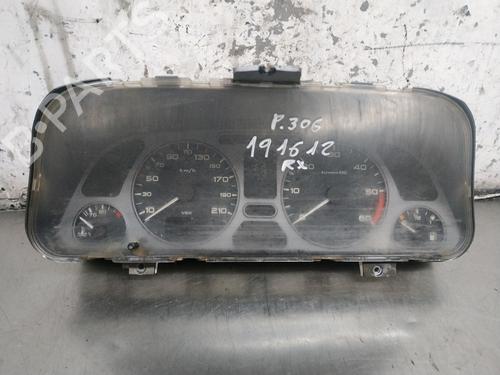 Used Instrument cluster PEUGEOT 306 Hatchback (7A, 7C, N3, N5) 1.9 D (69 hp) 26263598