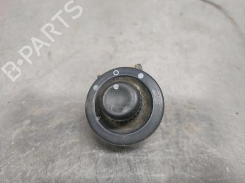 Used Mirror switch NISSAN PRIMASTAR Van (X83) 2.0 dCi 115 (114 hp) 27401298