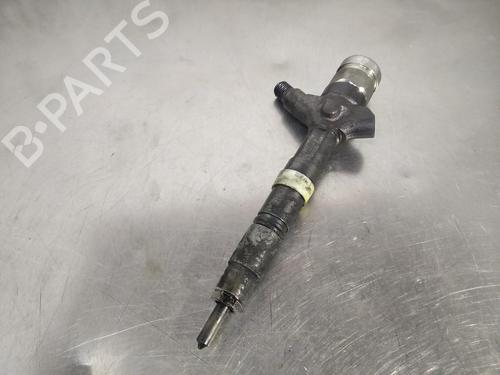 Used Injector TOYOTA AVENSIS (_T25_) 2.0 D-4D (CDT250_, CDT250R) (116 hp) 26252717