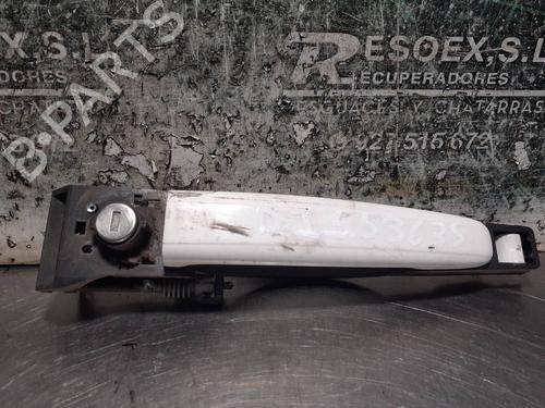 Used Front left exterior door handle PEUGEOT 307 Break (3E) 1.6 HDi 110 (109 hp) 9444940