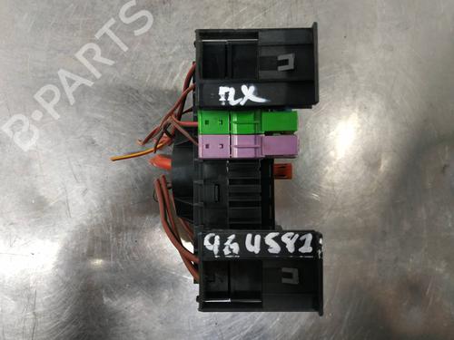 Fuse box MERCEDES-BENZ E-CLASS (W211) E 220 CDI (211.006) | BP27400010E1 