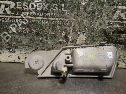 Front right interior door handle MERCEDES-BENZ C-CLASS (W203) C 220 CDI (203.008) | BP8522232I14 