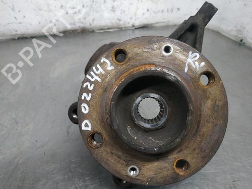 Used Right front steering knuckle PEUGEOT 206 Hatchback (2A/C) 1.4 i (75 hp) 26256502