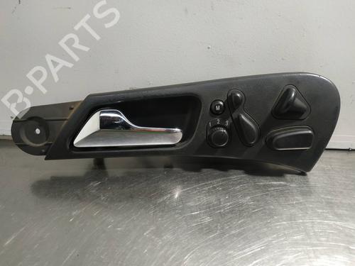 Used Front left interior door handle MERCEDES-BENZ C-CLASS (W203) C 220 CDI (203.008) (150 hp) 26243051