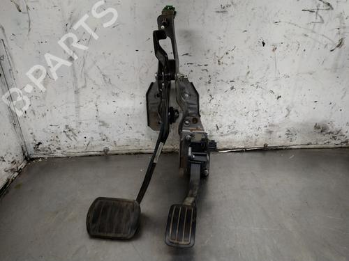 Used Break pedal CITROËN C4 Picasso II 1.2 THP 130 (130 hp) 27400898
