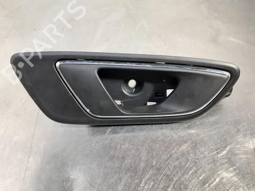 Used Front right interior door handle SEAT LEON (1P1) 2.0 FSI (150 hp) 26243220