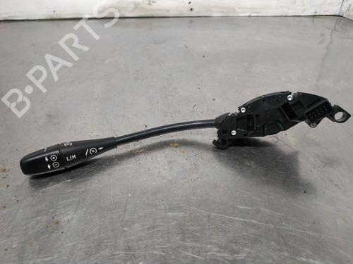 Used Steering wheel controls MERCEDES-BENZ C-CLASS (W203) C 220 CDI (203.008) (150 hp) 26253181