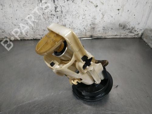 Used Fuel pump BMW 3 (E46) 320 d (136 hp) 26255941