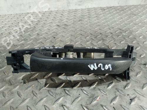 Used Rear left exterior door handle MERCEDES-BENZ C-CLASS (W203) C 180 (203.035) (129 hp) 26265593