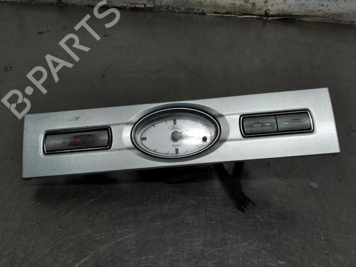 Used Warning switch FORD MONDEO III (B5Y) 2.0 16V (146 hp) 26257263