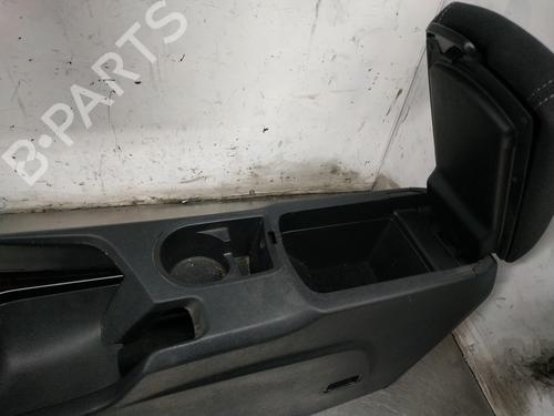 Armrest / Center console PEUGEOT 308 SW II (LC_, LJ_, LR_, LX_, L4_) 1.2 THP 130 | BP27400633I20 