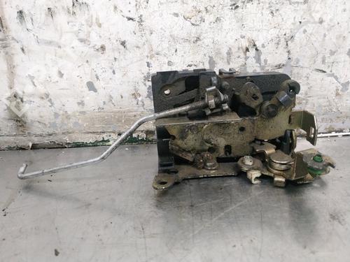Used Front right lock IVECO DAILY III Van 35 C 12 V, 35 S 12 V (AGKA43A2, AGKB43A2, AGKB46A2,... (116 hp) 26263469