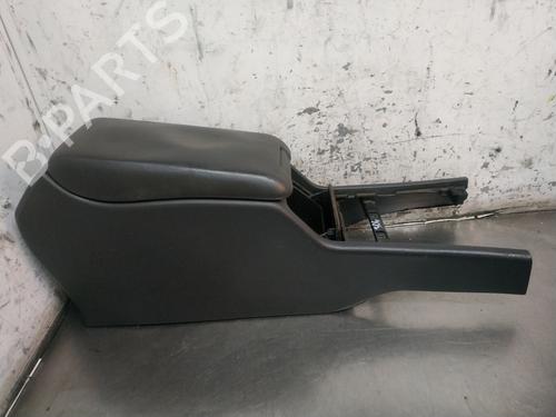 Used Armrest / Center console MERCEDES-BENZ E-CLASS (W210) E 270 CDI (210.016) (170 hp) 26264263